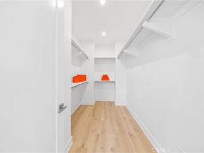 106 Albero, Irvine CA 92602