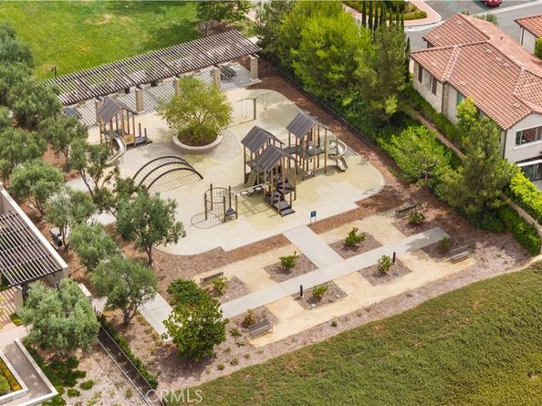 106 Albero, Irvine CA 92602