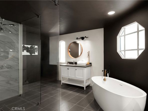 1337 Gaviota Dr, Laguna Beach CA 92651