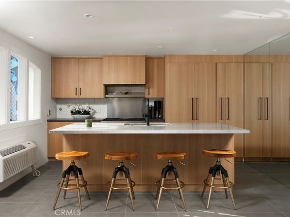 1337 Gaviota Dr, Laguna Beach CA 92651