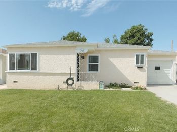 2115 N Pass