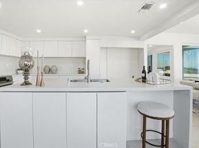 2717 N Mountain Avenue, Claremont CA 91711