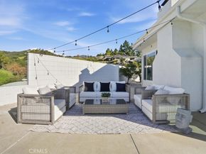 2717 N Mountain Avenue, Claremont CA 91711