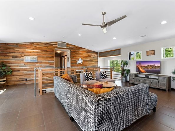 1611 Whaley Street, Oceanside CA 92054