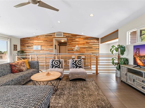 1611 Whaley Street, Oceanside CA 92054