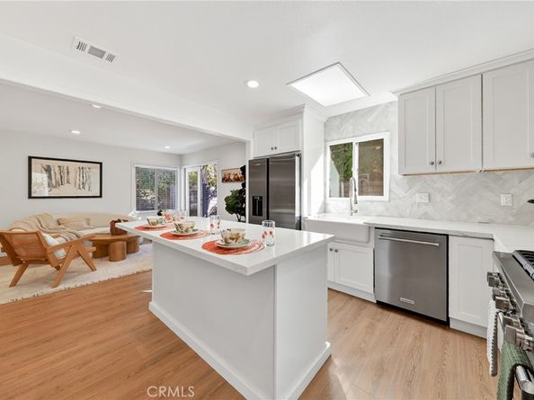 302 Cleveland, Huntington Beach CA 92648