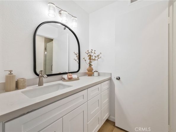 92 Clearbrook, Irvine CA 92614