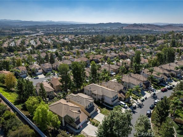 2 Via Boyero, Rancho Santa Margarita CA 92688