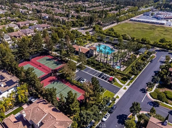 32 Montclair, Irvine CA 92602