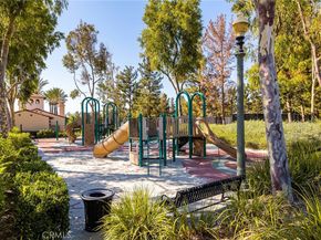 32 Montclair, Irvine CA 92602