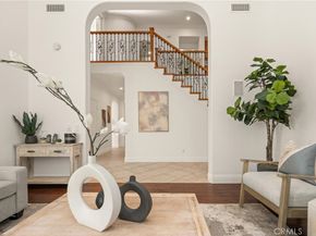 32 Montclair, Irvine CA 92602