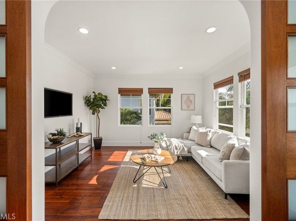 32 Montclair, Irvine CA 92602