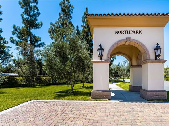 32 Montclair, Irvine CA 92602