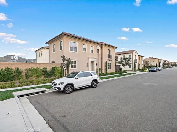 100 Trumpet Flower, Irvine CA 92618