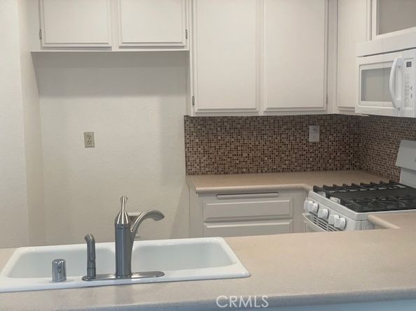 22201 Center pointe, Lake Forest CA 92630