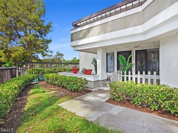 22201 Center pointe, Lake Forest CA 92630
