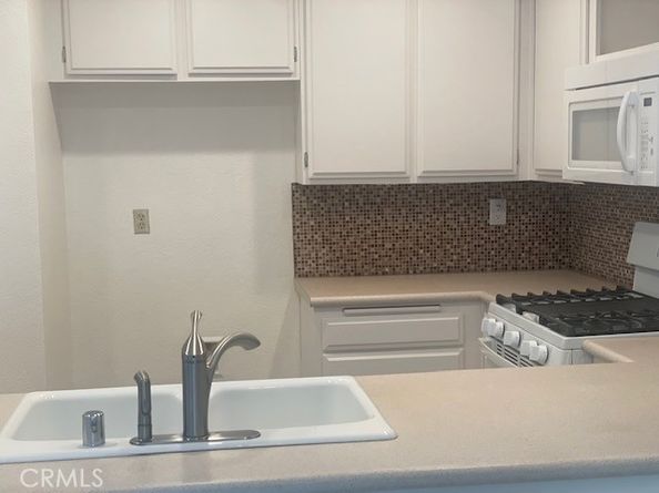 22201 Center pointe, Lake Forest CA 92630