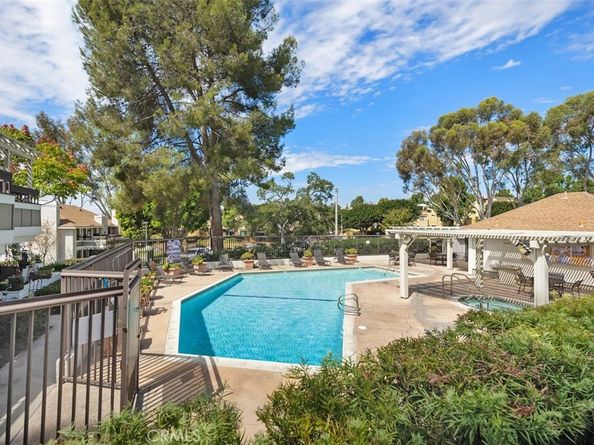 22201 Center pointe, Lake Forest CA 92630