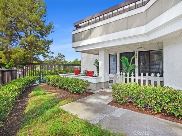 22201 Center pointe, Lake Forest CA 92630