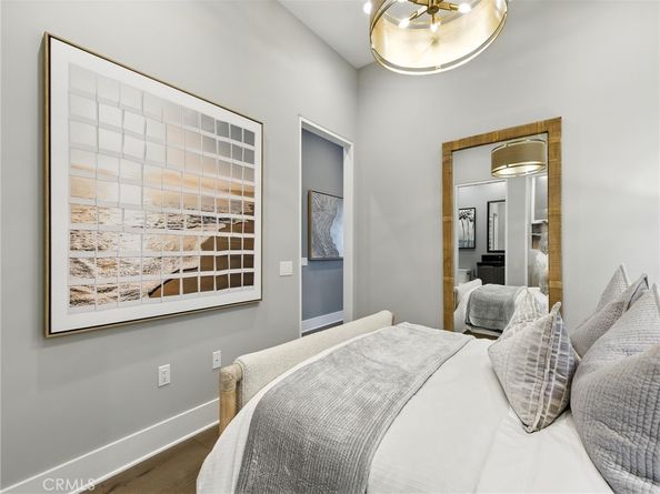 461 Risgecrest, Irvine CA 92602