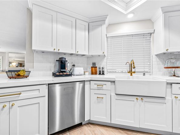 430 Lake Street 204, Huntington Beach CA 92648