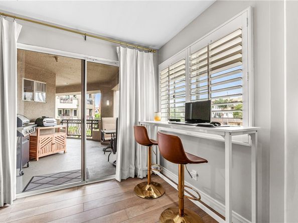 430 Lake Street 204, Huntington Beach CA 92648