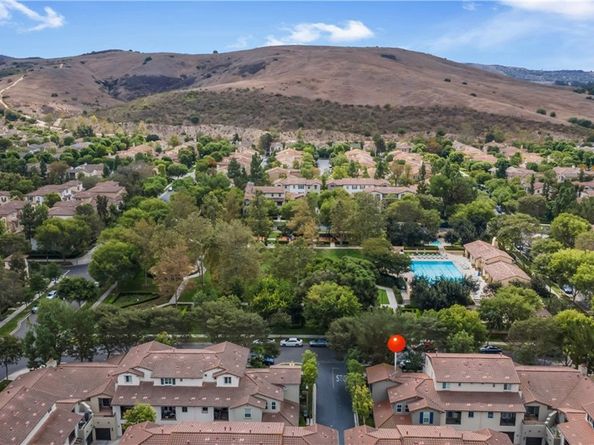 47 Nightshade, Irvine CA 92603