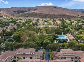 47 Nightshade, Irvine CA 92603