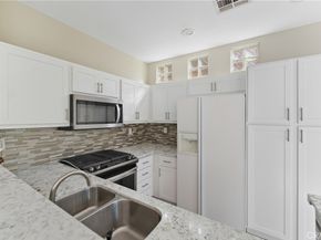 17 Calle De Suenos, Rancho Santa Margarita CA 92688