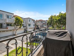 19373 Peachtree, Huntington Beach CA 92648