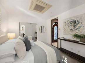 34 Tall Hedge, Irvine CA 92603