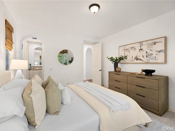 34 Tall Hedge, Irvine CA 92603