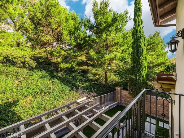 34 Tall Hedge, Irvine CA 92603