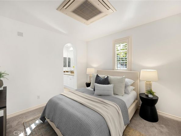 34 Tall Hedge, Irvine CA 92603