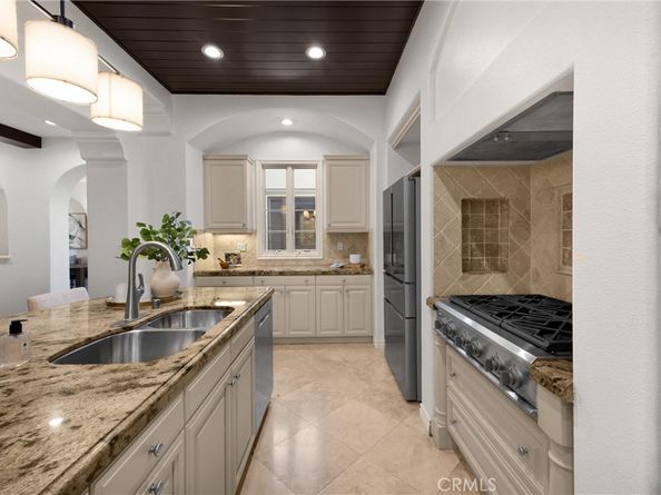 34 Tall Hedge, Irvine CA 92603