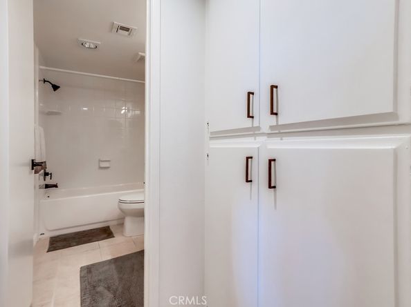 1020 Ocean Park, Santa Monica CA 90405