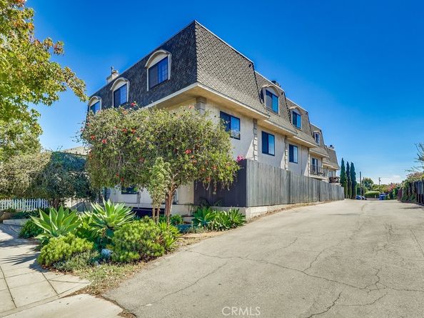 1020 Ocean Park, Santa Monica CA 90405