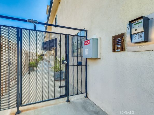 1020 Ocean Park, Santa Monica CA 90405