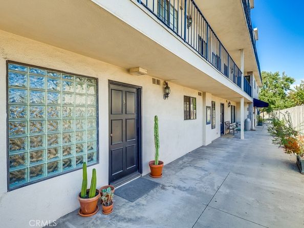 1020 Ocean Park, Santa Monica CA 90405