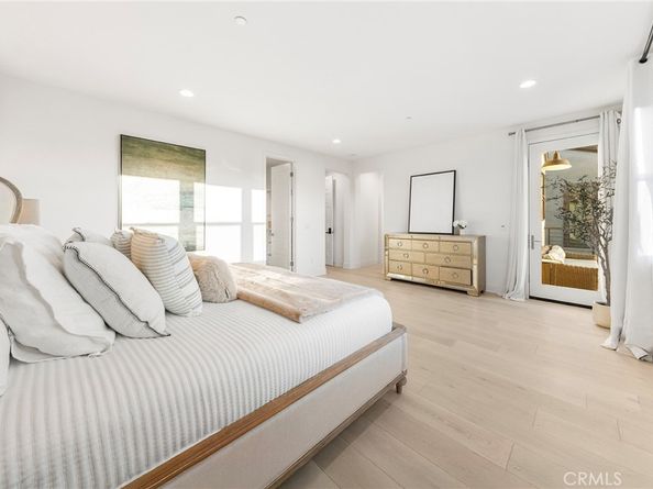 134 Aspect, Irvine CA 92618