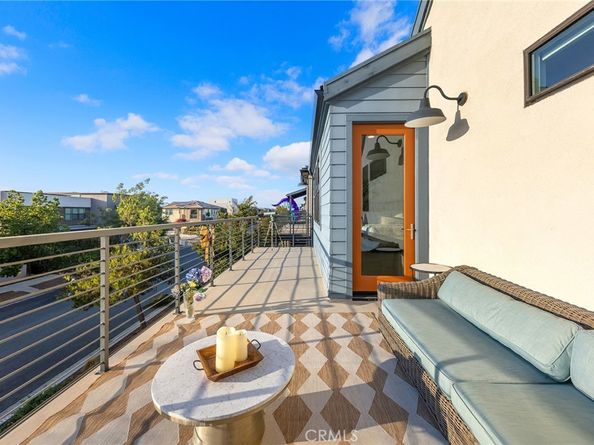 134 Aspect, Irvine CA 92618