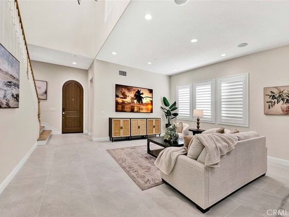 98 Pinnacle Dr, Lake Forest CA 92630