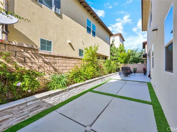 98 Pinnacle Dr, Lake Forest CA 92630