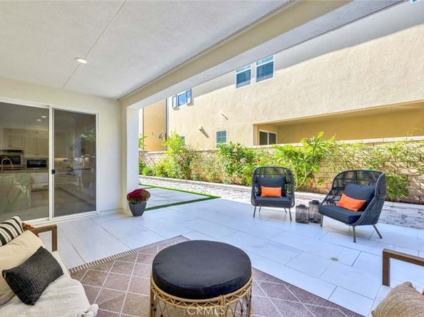 98 Pinnacle Dr, Lake Forest CA 92630