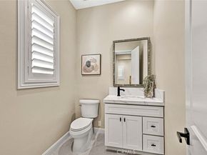 98 Pinnacle Dr, Lake Forest CA 92630