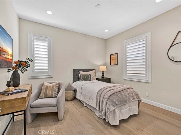 98 Pinnacle Dr, Lake Forest CA 92630