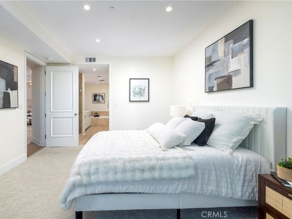 3072 Scholarship, Irvine CA 92612