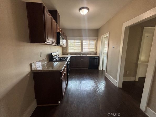 1716 6th Avenue, Los Angeles CA 90019