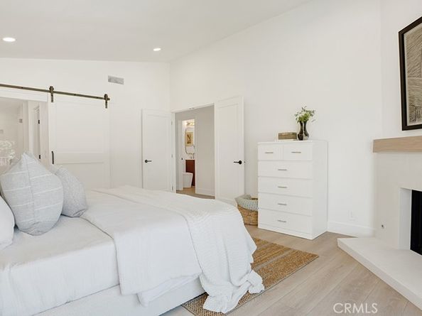 29 Carson, Irvine CA 92620