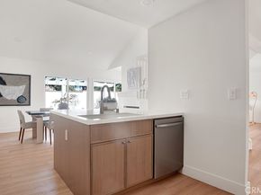 29 Carson, Irvine CA 92620